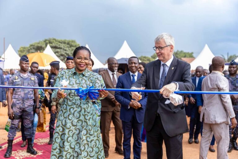 <strong>Développement communautaire: Victoire Tomégah Dogbé met en service le marché de Kpalimé</strong>