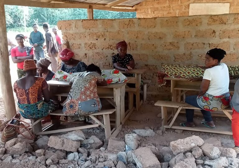 Togo : Le gouvernement apporte son soutien aux familles des élèves décédés dans le drame de N’Gobo