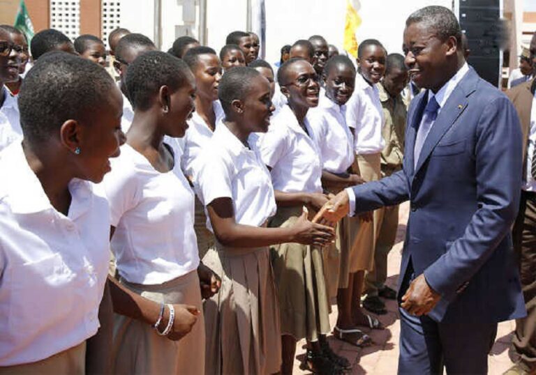 Au Togo, la jeune fille s’épanouit dans ses études ces dernières années