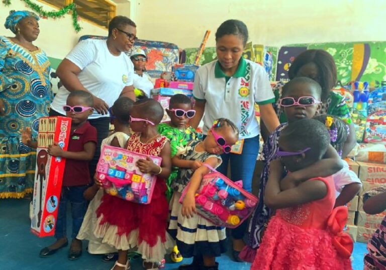 Fête de Noël : La BB Lomé aux côtés des enfants du centre Dzidudu