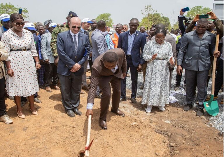 Désenclavement au Togo : Faure Gnassingbé lance la construction de plusieurs ponts à travers le pays