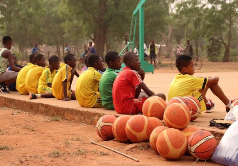 Togo : La pratique sportive encouragée en milieu scolaire et universitaire