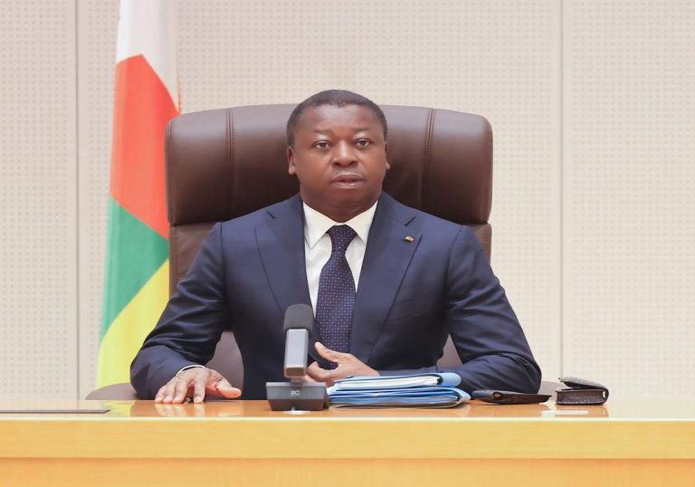 Togo : Le gouvernement offre une prime spéciale pour les fêtes de fin d’année