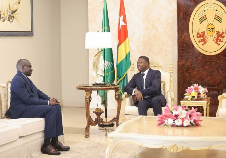 Togo : Un diplomate angolais reçu à Lomé