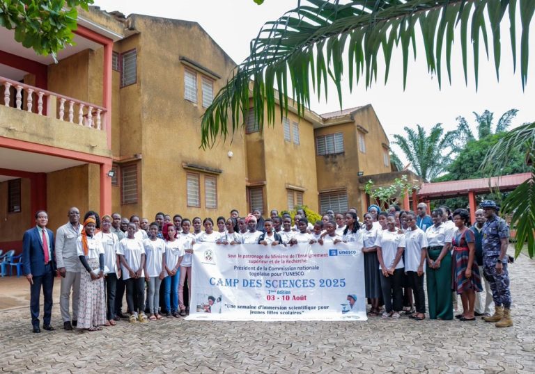 Camp des sciences : Une 7ème édition célèbre des jeunes filles tournées vers l’excellence au Togo